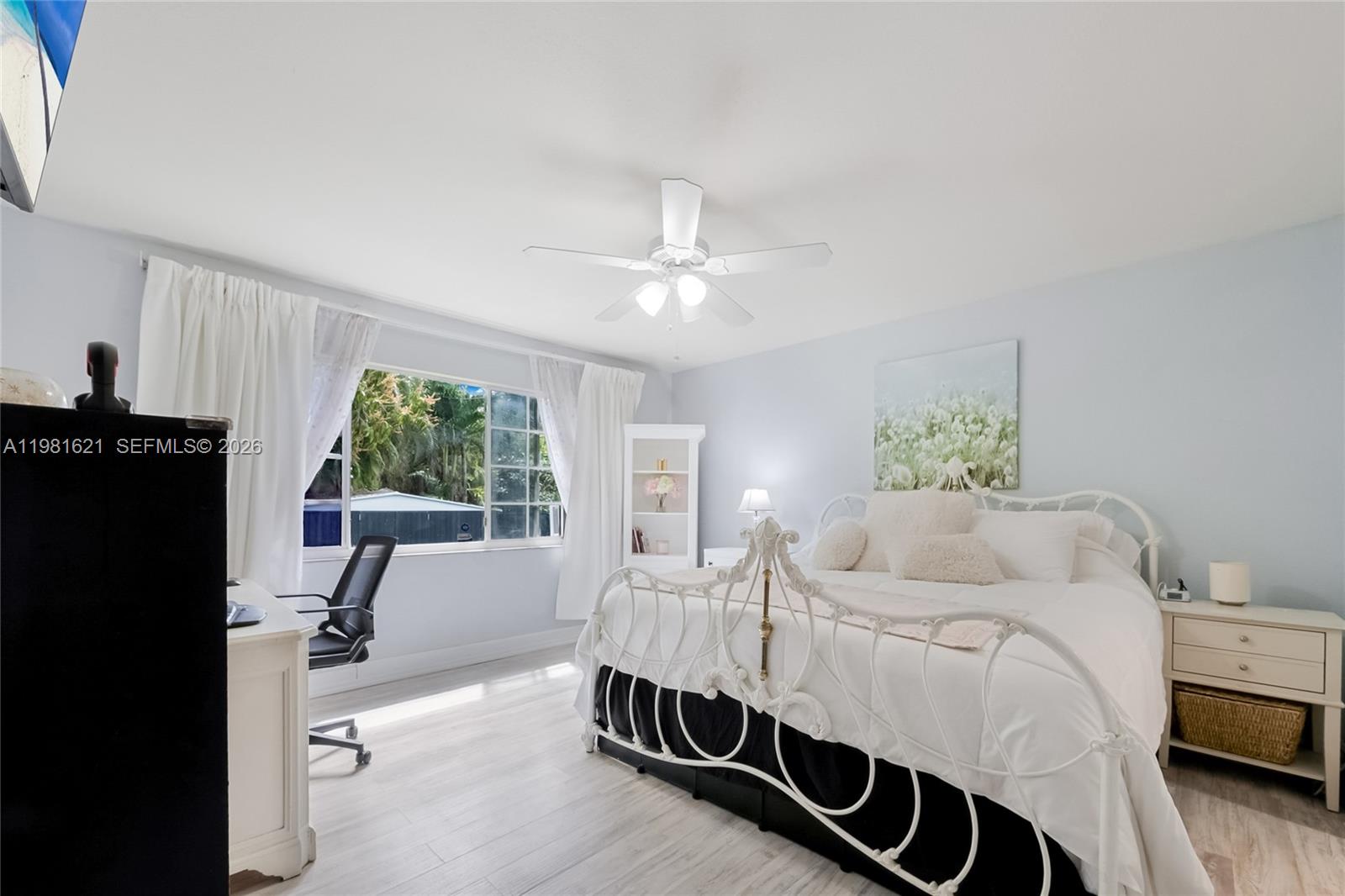 6350 NW 39th Ter, Virginia Gardens FL 33166