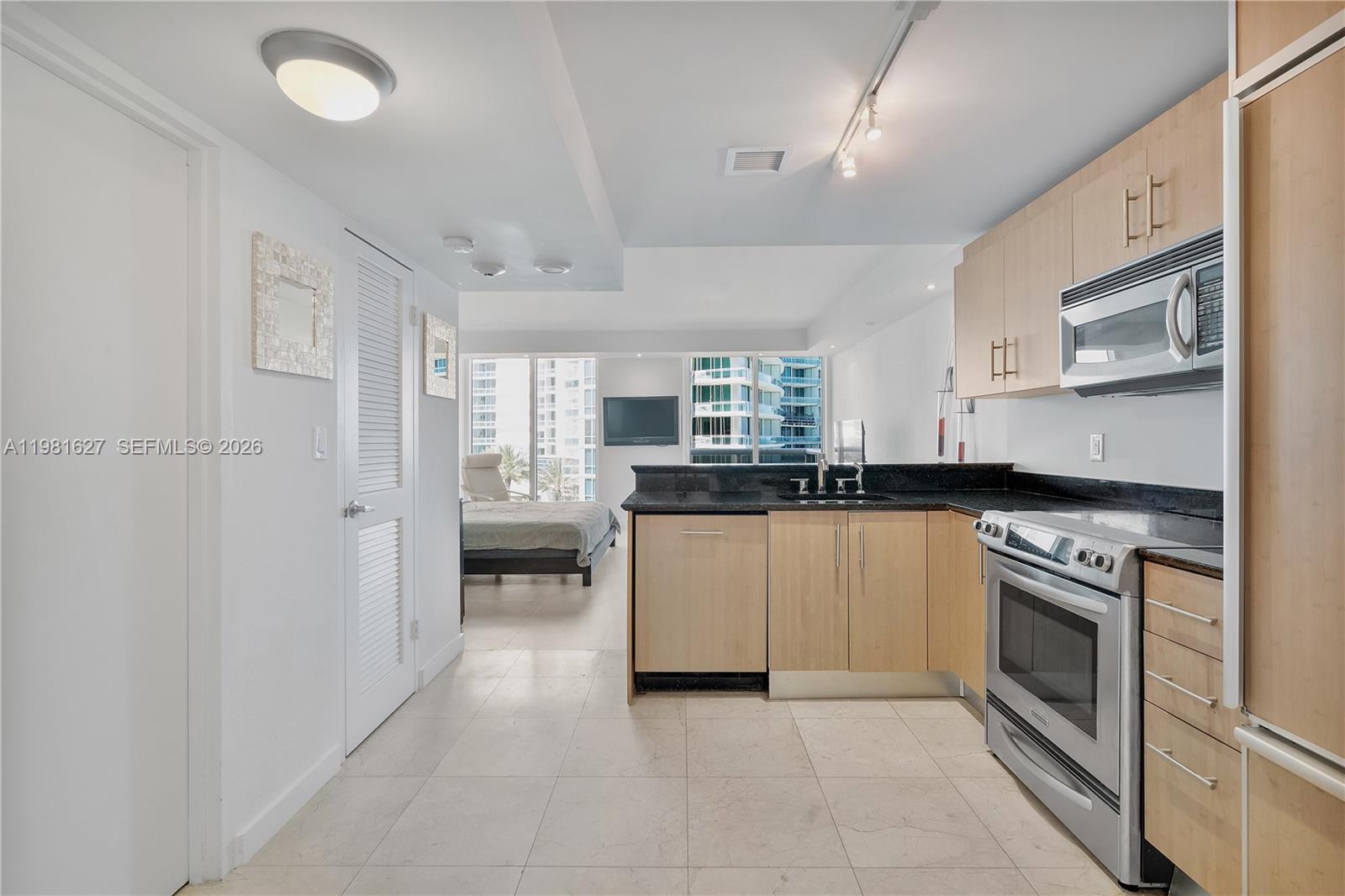 10275 Collins Ave #605, Bal Harbour FL 33154