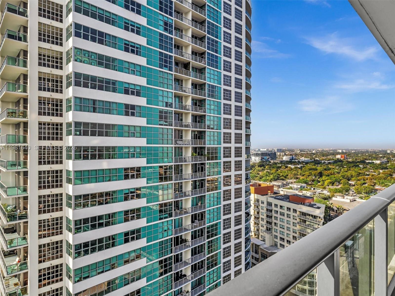 121 NE 34th St #2102, Miami FL 33137
