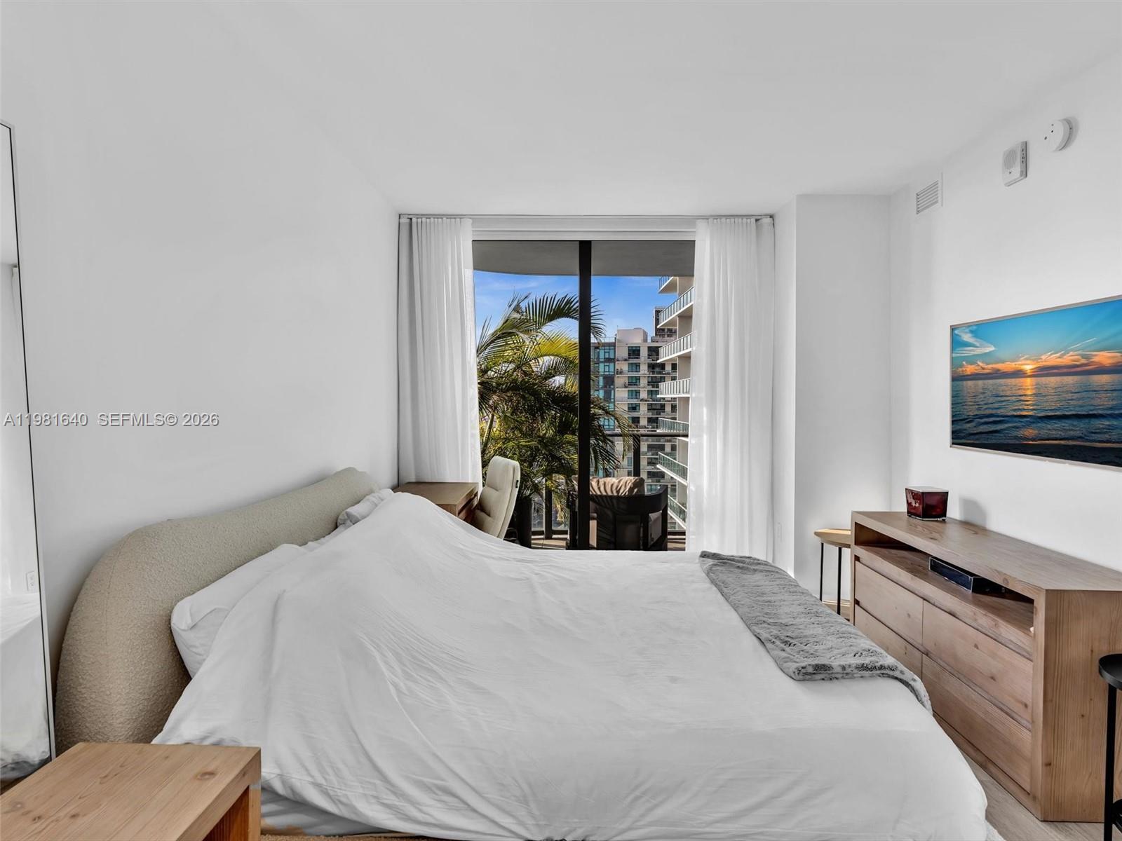 121 NE 34th St #2102, Miami FL 33137