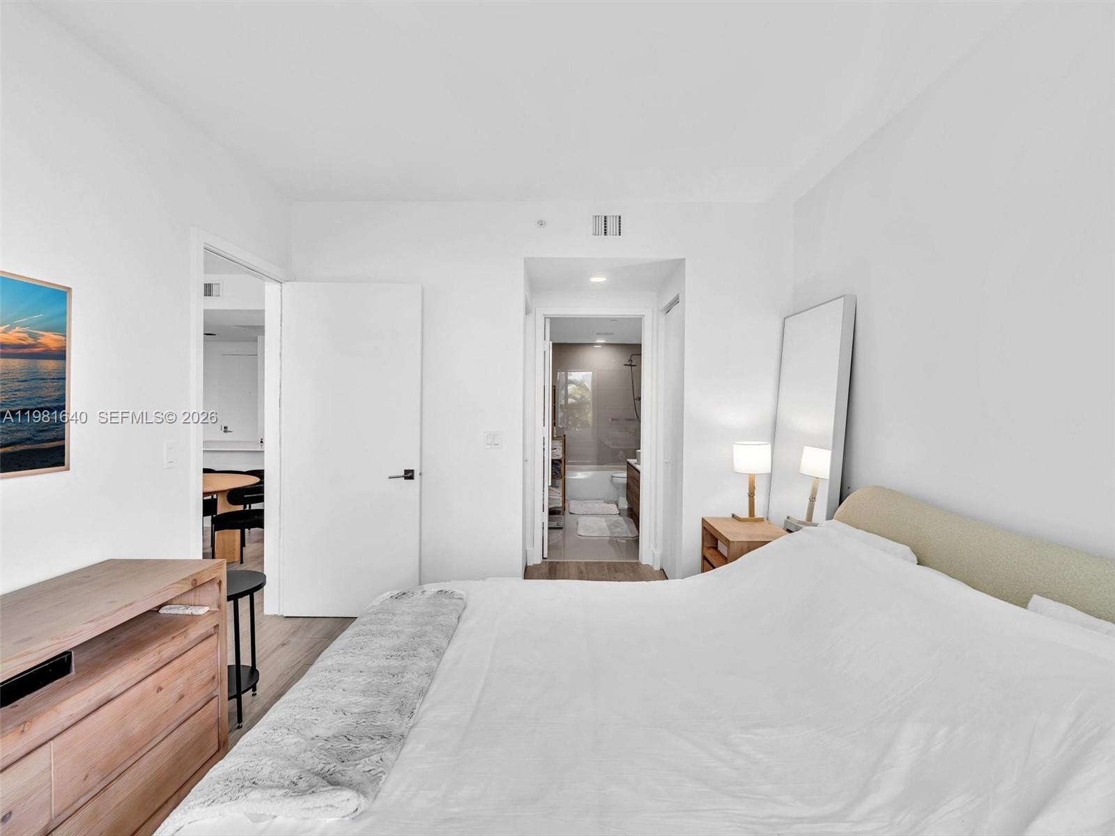 121 NE 34th St #2102, Miami FL 33137