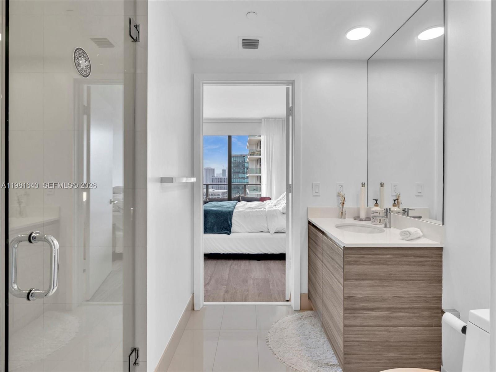 121 NE 34th St #2102, Miami FL 33137