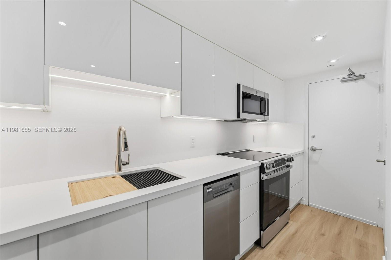 1000 West Ave #920, Miami Beach FL 33139