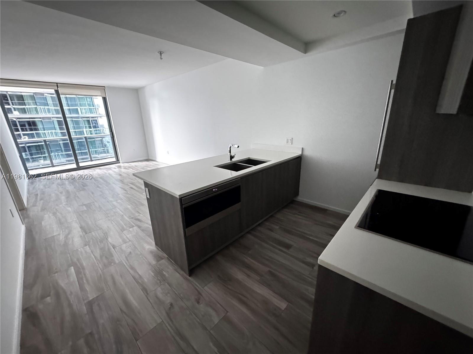 801 S Miami Ave #1906, Miami FL 33130