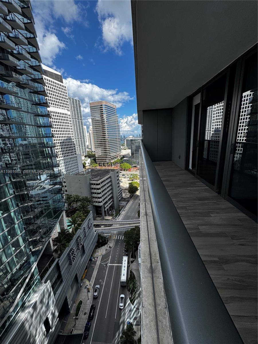 801 S Miami Ave #1906, Miami FL 33130