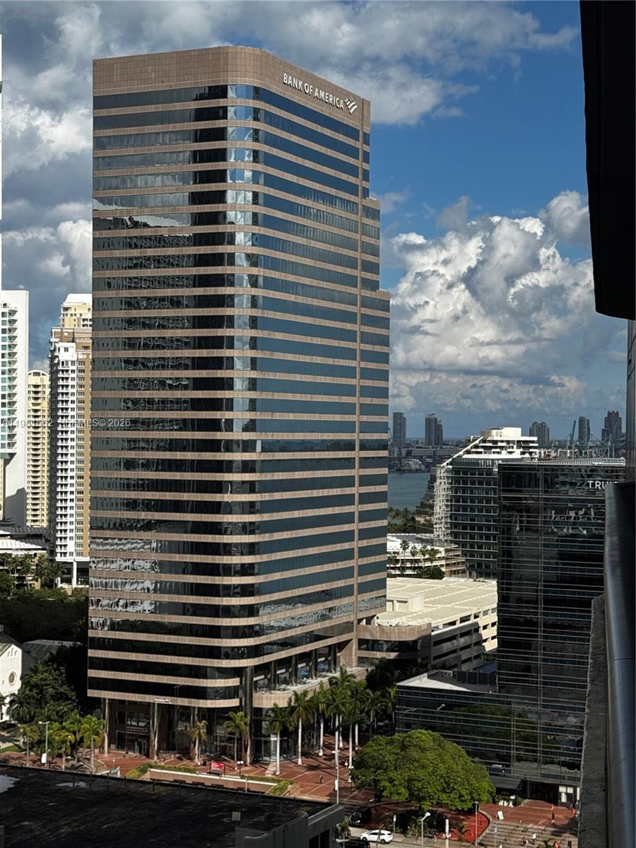 801 S Miami Ave #1906, Miami FL 33130