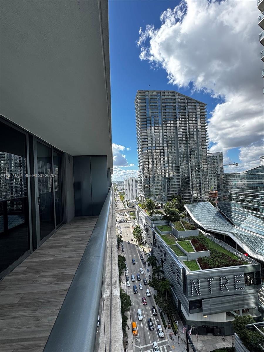 801 S Miami Ave #1906, Miami FL 33130