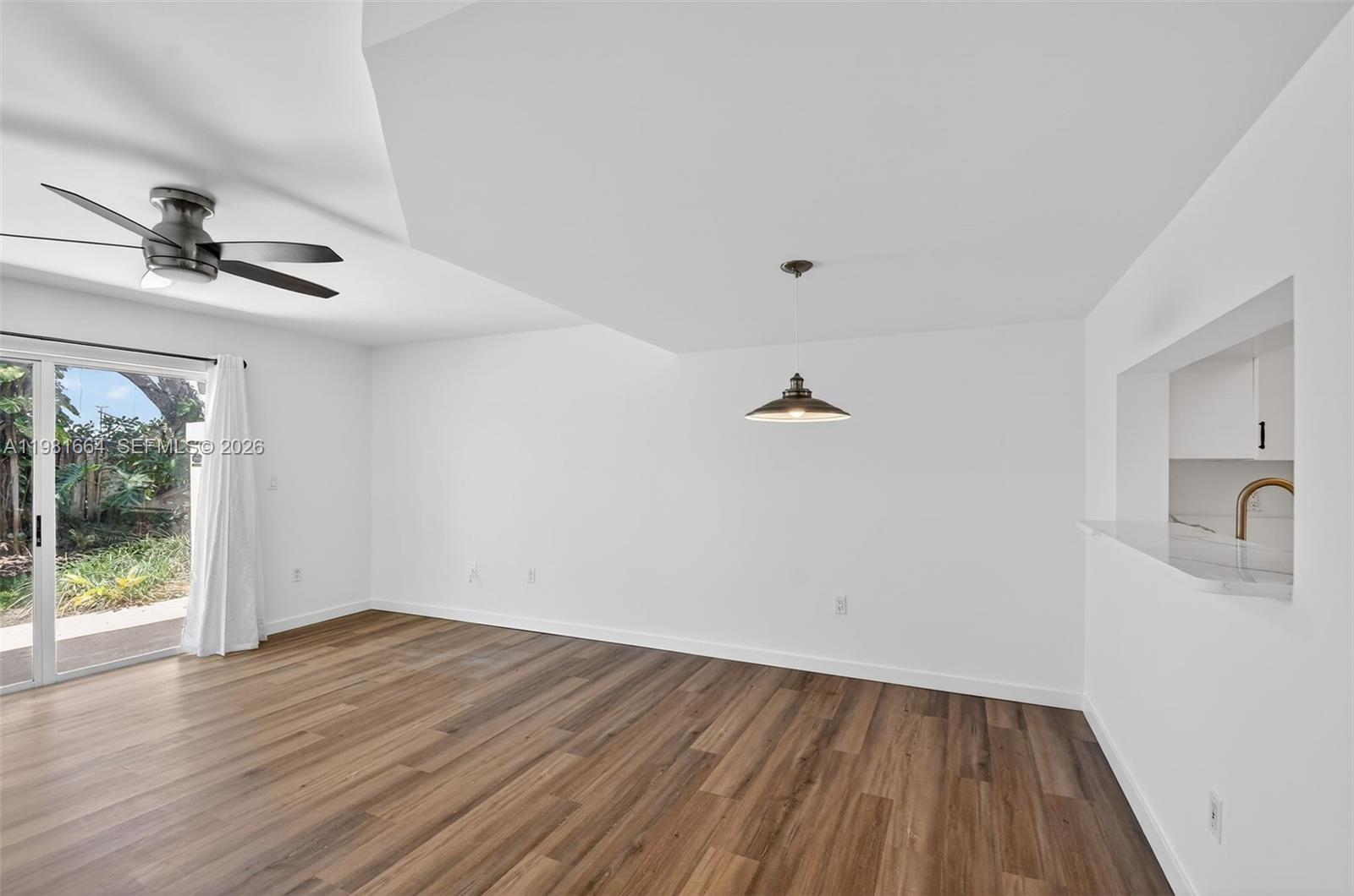101 E Half Moon Cir #B, Hypoluxo FL 33462