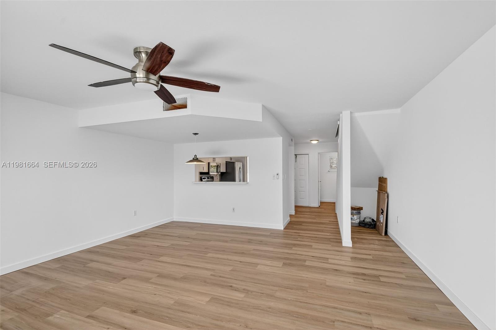 101 E Half Moon Cir #B, Hypoluxo FL 33462