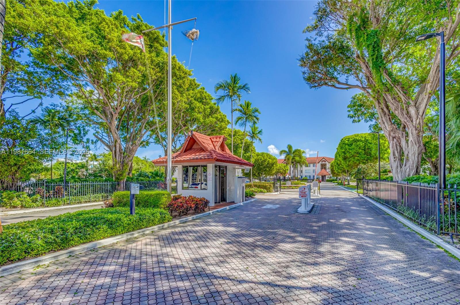 101 E Half Moon Cir #B, Hypoluxo FL 33462