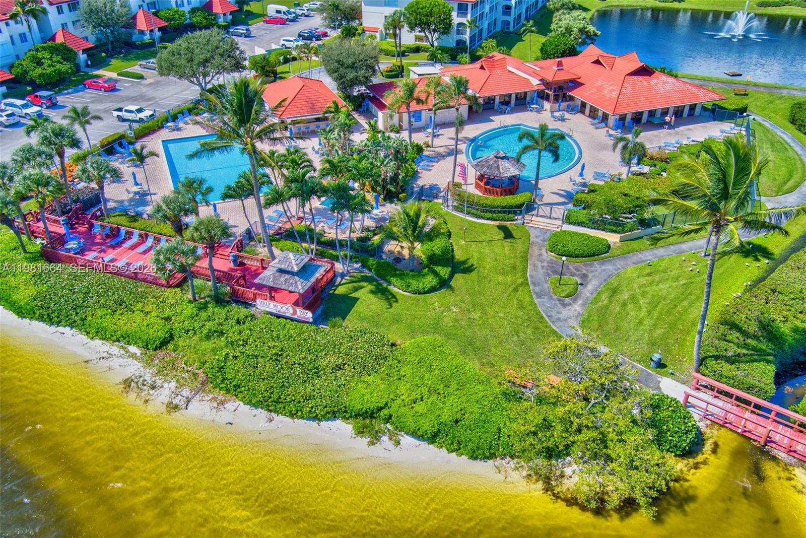 101 E Half Moon Cir #B, Hypoluxo FL 33462
