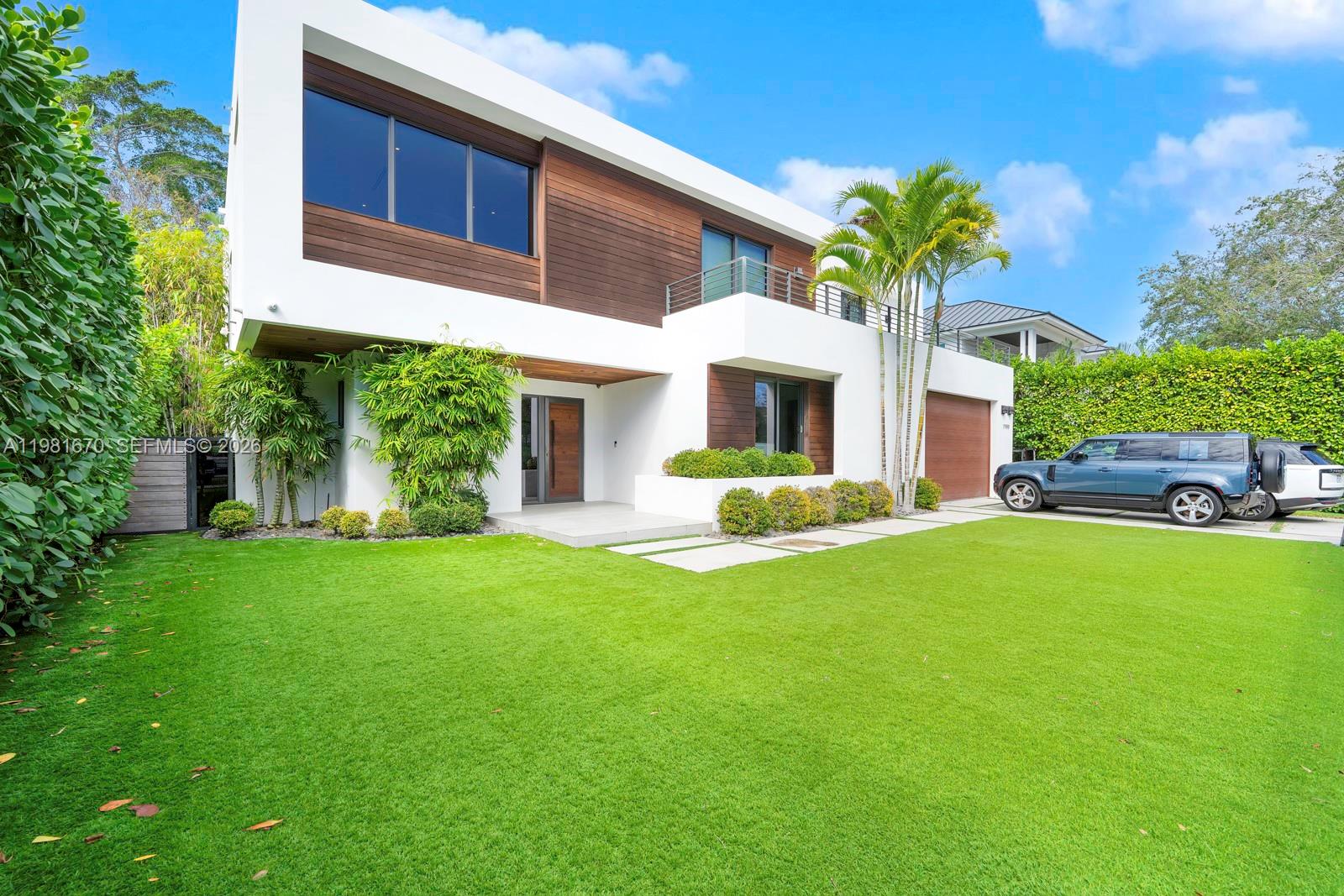 7900 SW 54th Ave, Miami FL 33143
