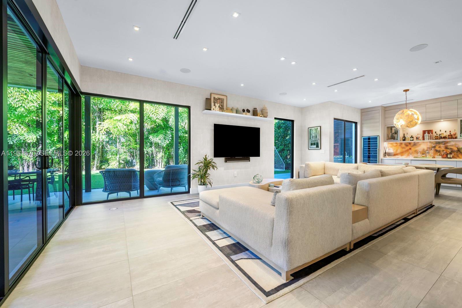 7900 SW 54th Ave, Miami FL 33143