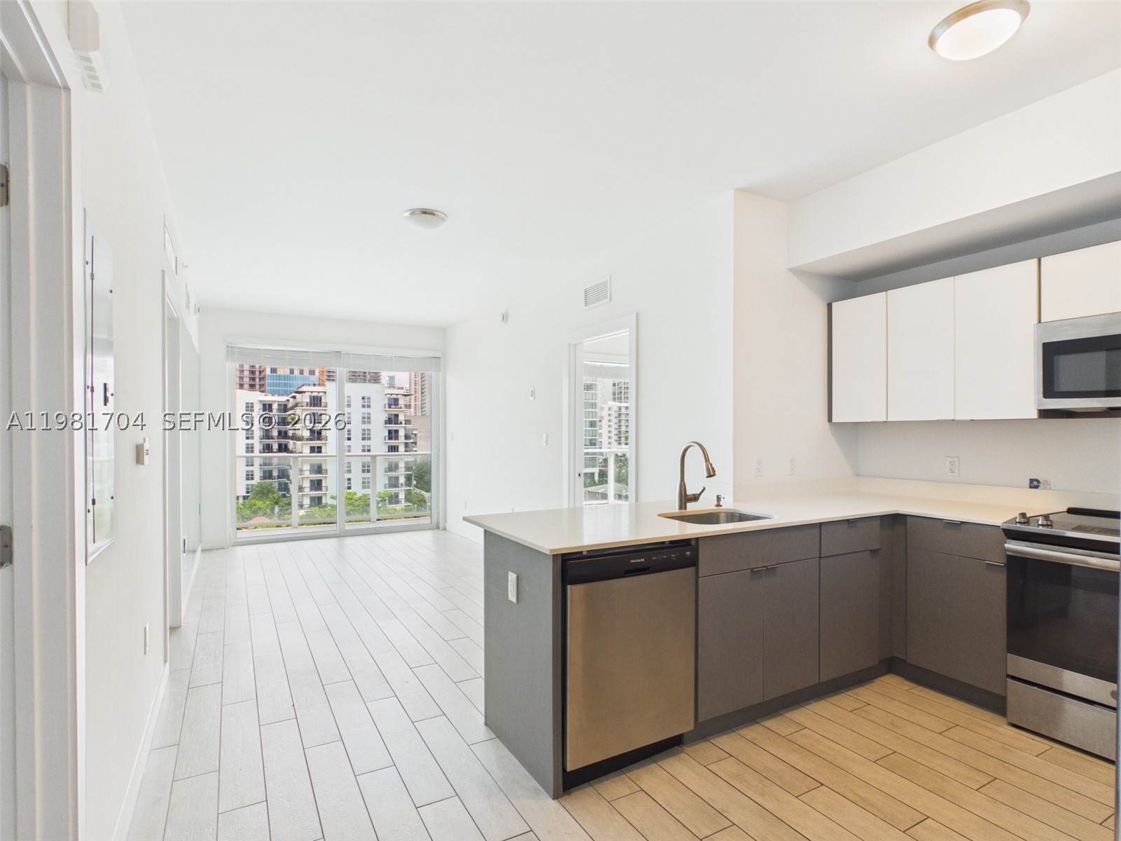 321 NE 26th St #717, Miami FL 33137