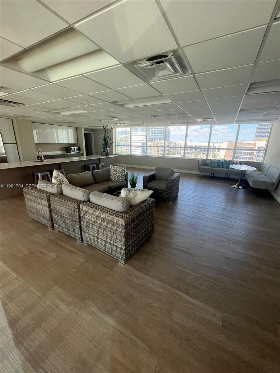 321 NE 26th St #717, Miami FL 33137
