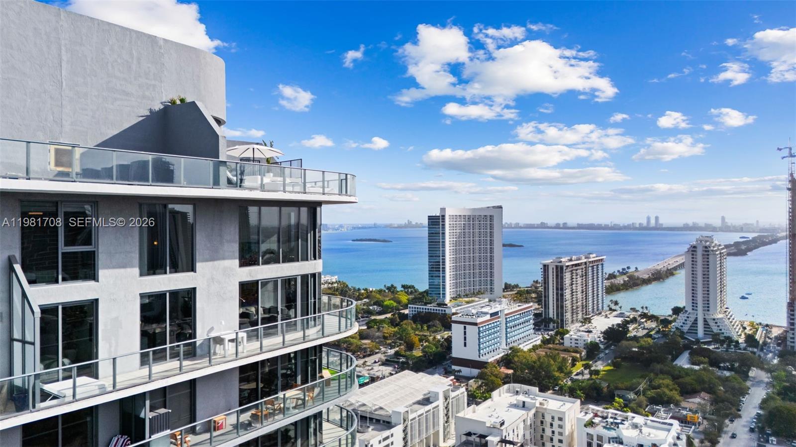 121 NE 34th St #PH3204, Miami FL 33137