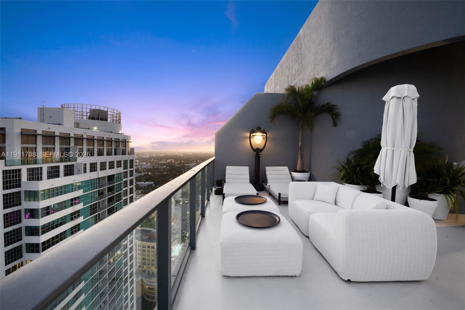121 NE 34th St #PH3204, Miami FL 33137