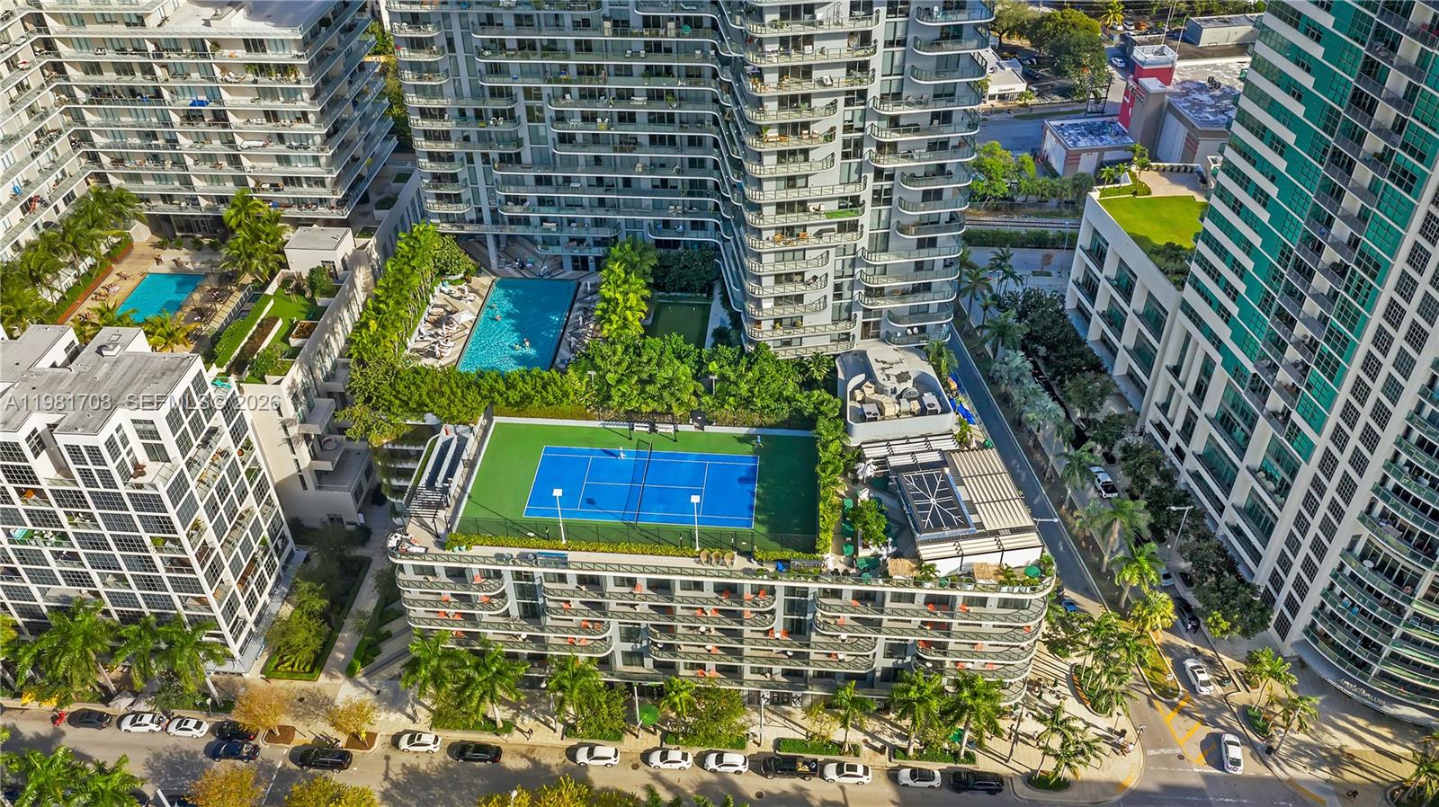121 NE 34th St #PH3204, Miami FL 33137