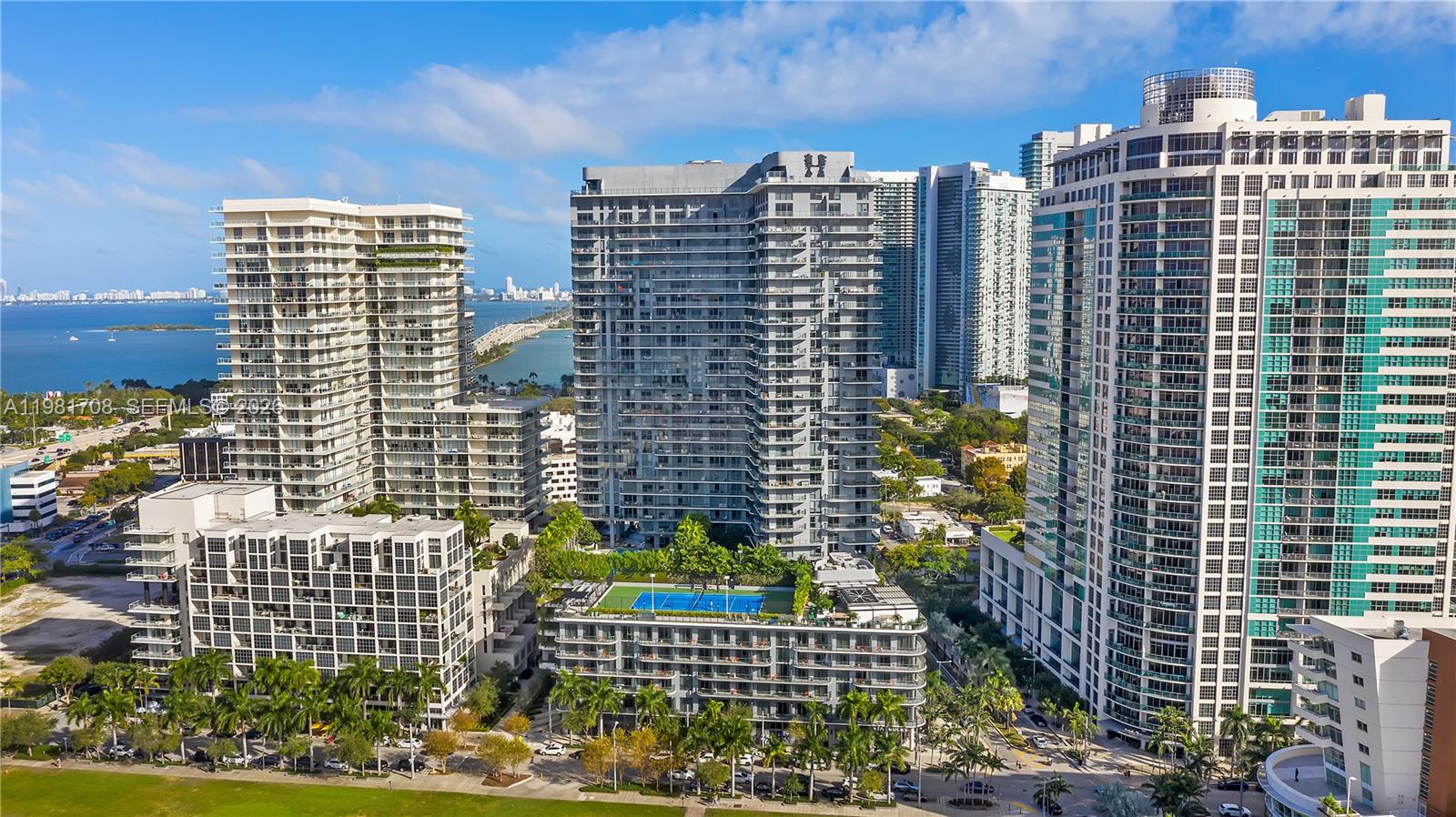 121 NE 34th St #PH3204, Miami FL 33137