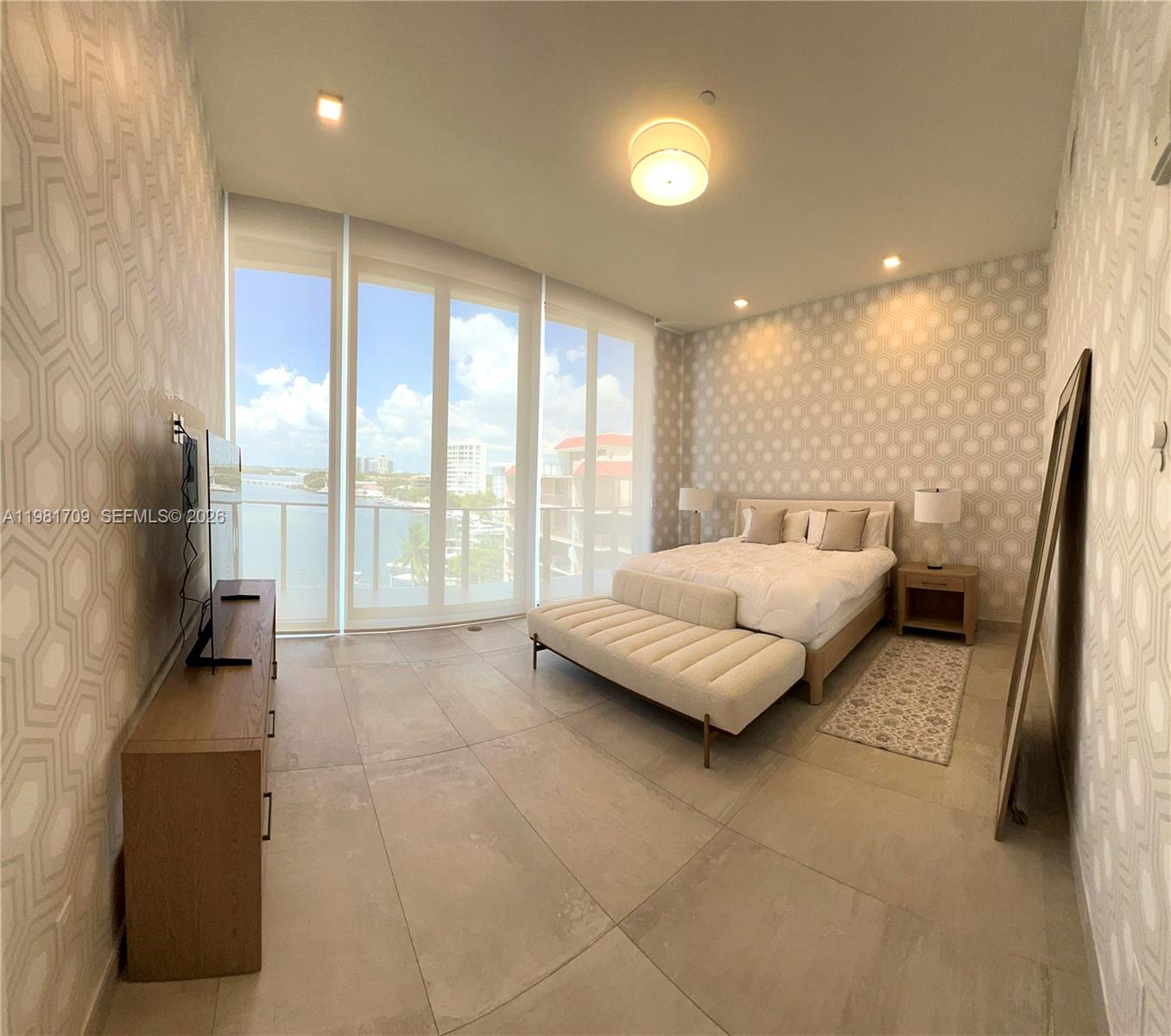 3581 E Glencoe St #601, Miami FL 33133