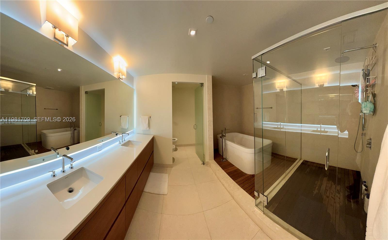 3581 E Glencoe St #601, Miami FL 33133