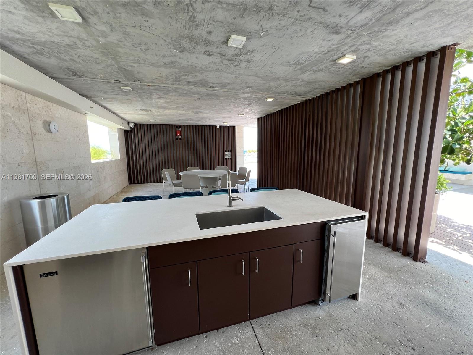 3581 E Glencoe St #601, Miami FL 33133