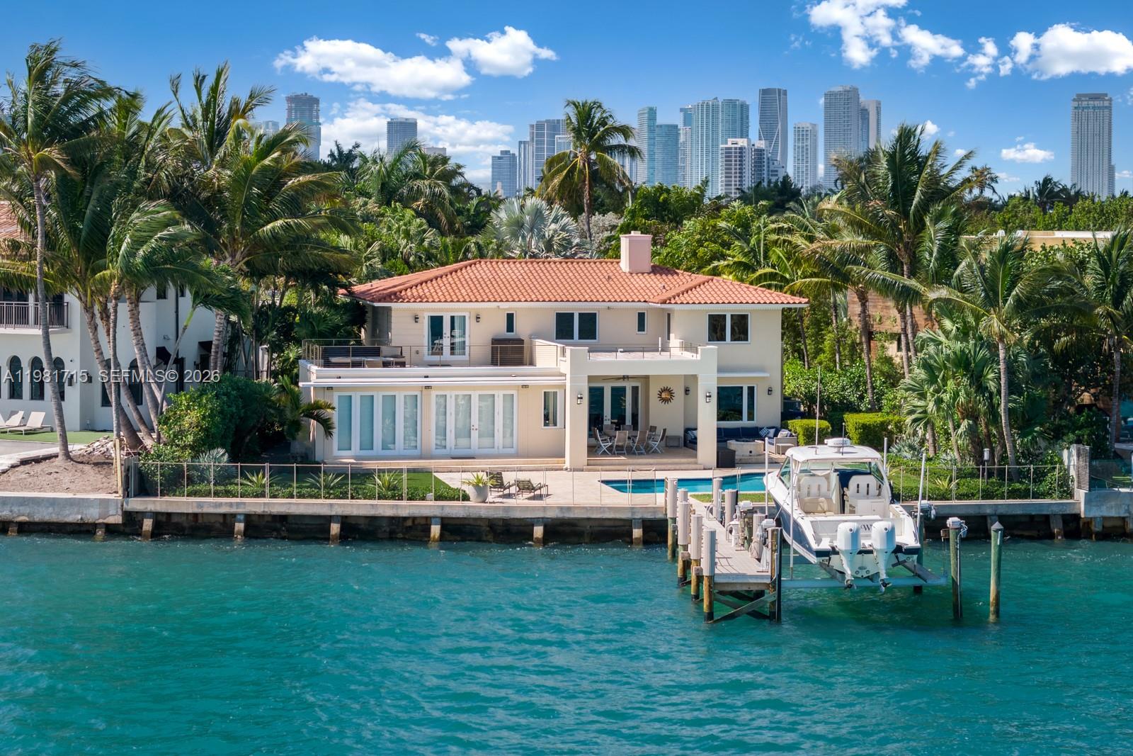 821 E Dilido Dr, Miami Beach FL 33139