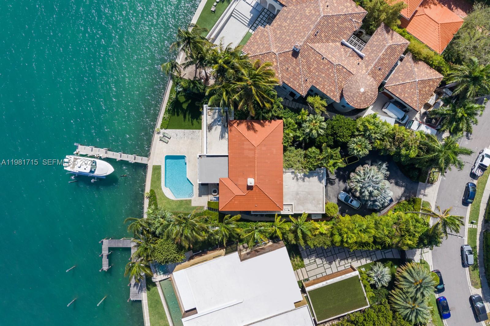 821 E Dilido Dr, Miami Beach FL 33139