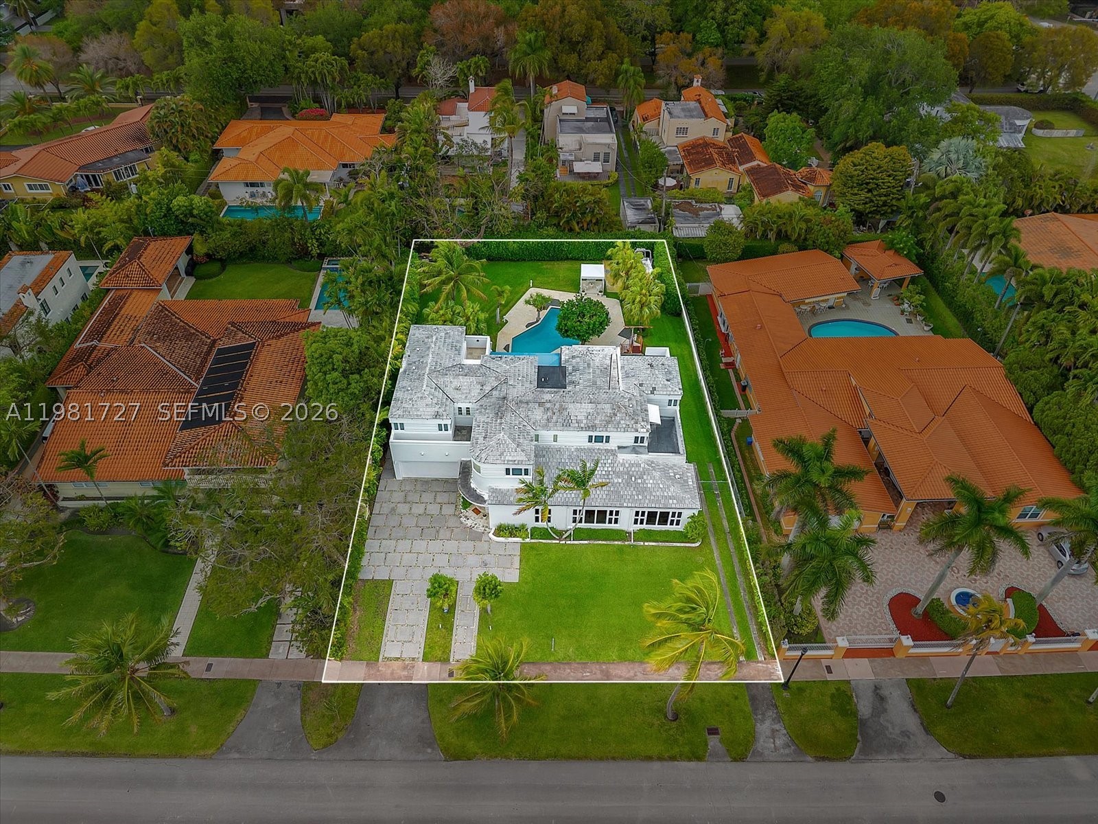 1021 N Greenway Dr, Coral Gables FL 33134
