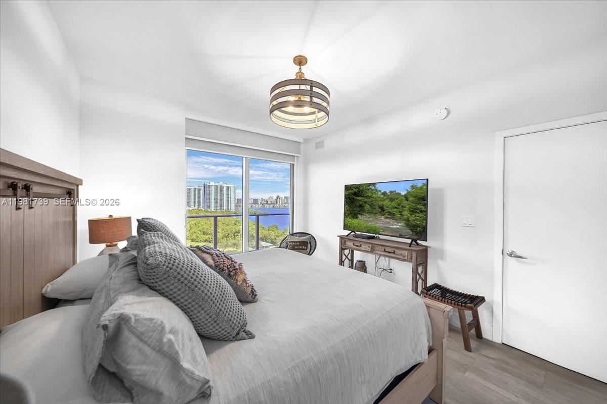 16385 Biscayne Blvd #1104, North Miami Beach FL 33160