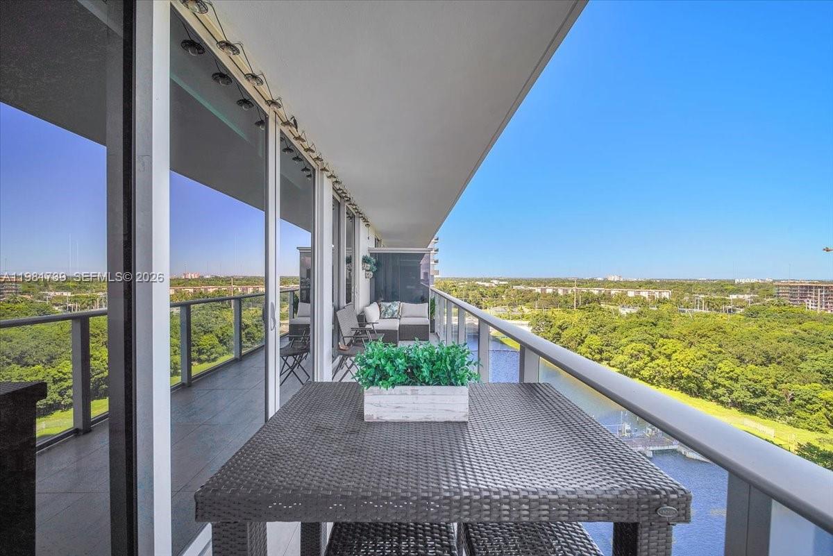 16385 Biscayne Blvd #1104, North Miami Beach FL 33160