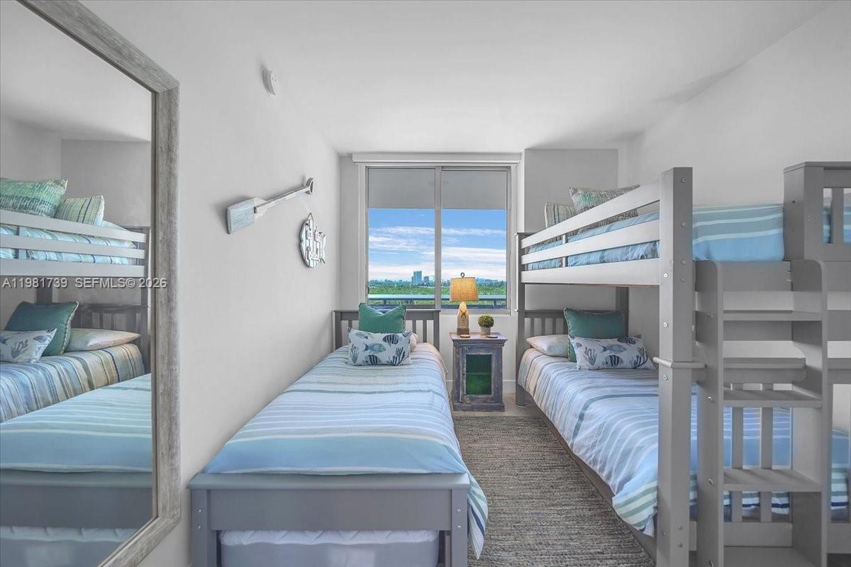 16385 Biscayne Blvd #1104, North Miami Beach FL 33160