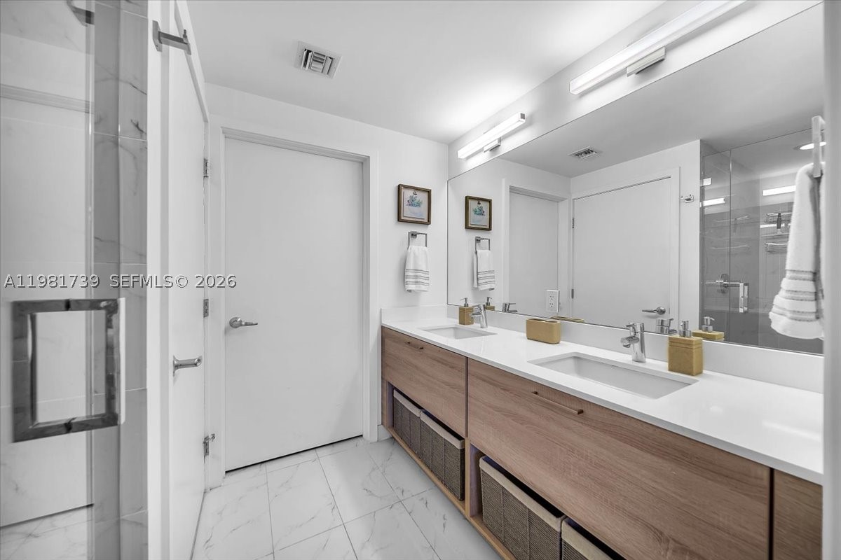 16385 Biscayne Blvd #1104, North Miami Beach FL 33160