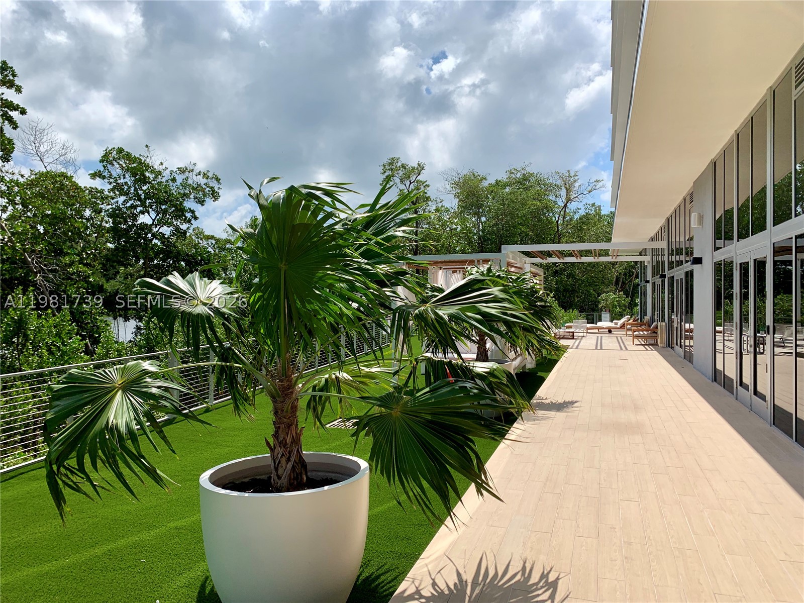 16385 Biscayne Blvd #1104, North Miami Beach FL 33160