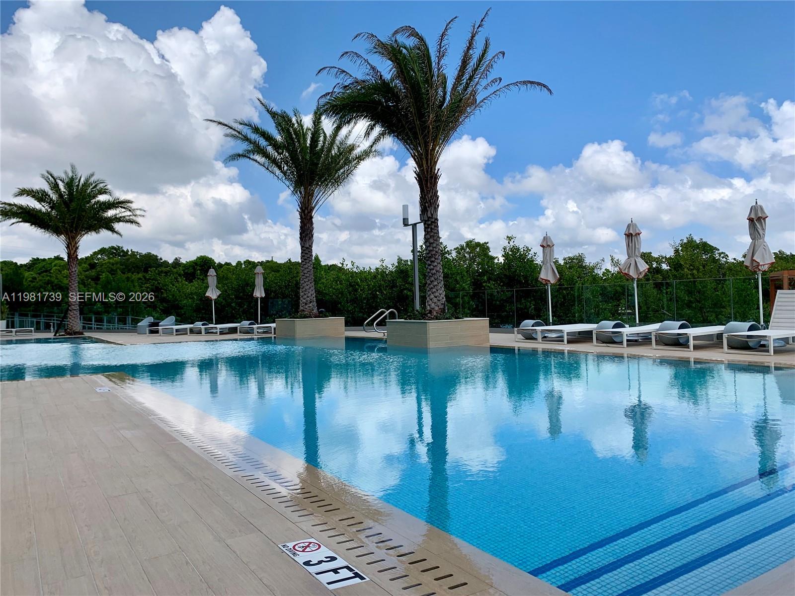 16385 Biscayne Blvd #1104, North Miami Beach FL 33160