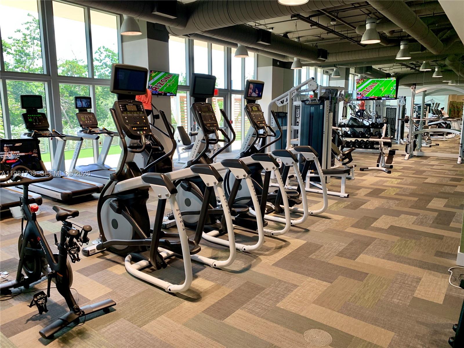 16385 Biscayne Blvd #1104, North Miami Beach FL 33160