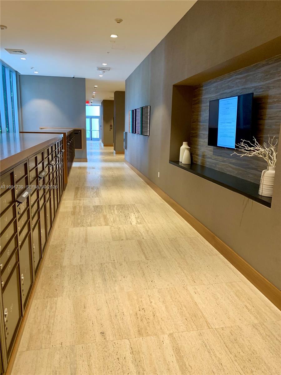 16385 Biscayne Blvd #1104, North Miami Beach FL 33160