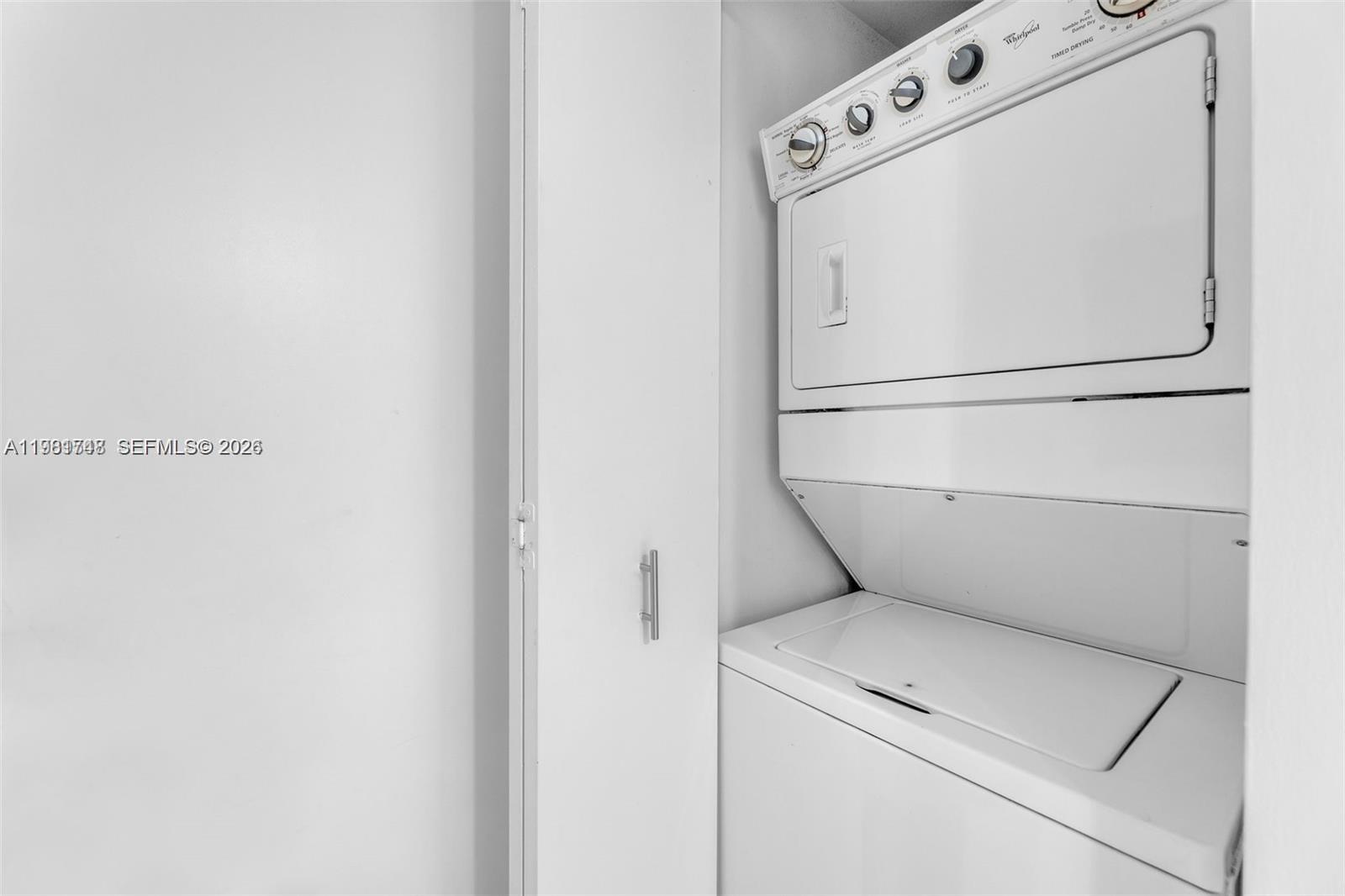 485 Brickell Ave #2503, Miami FL 33131