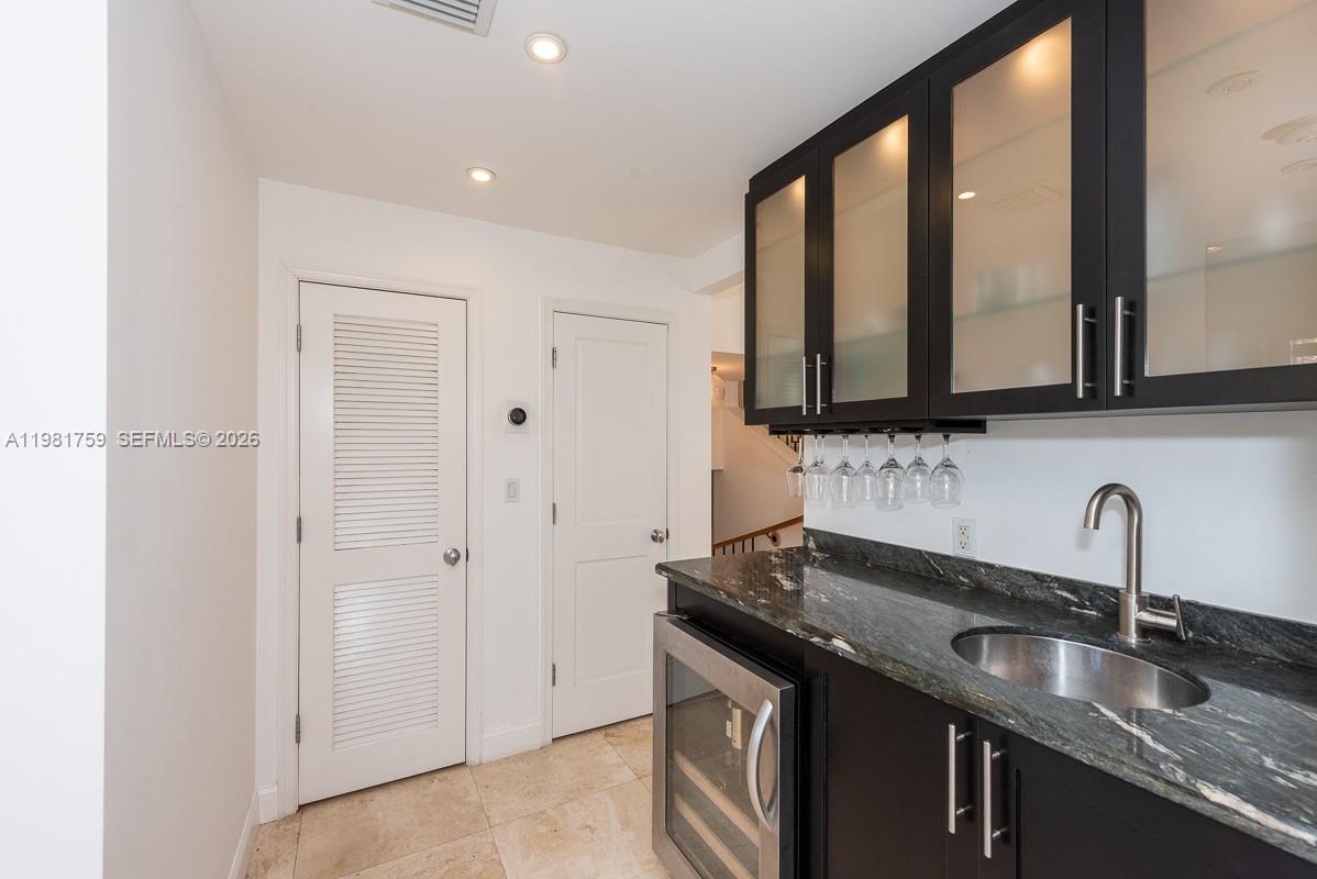 717 Benevento Ave, Coral Gables FL 33146
