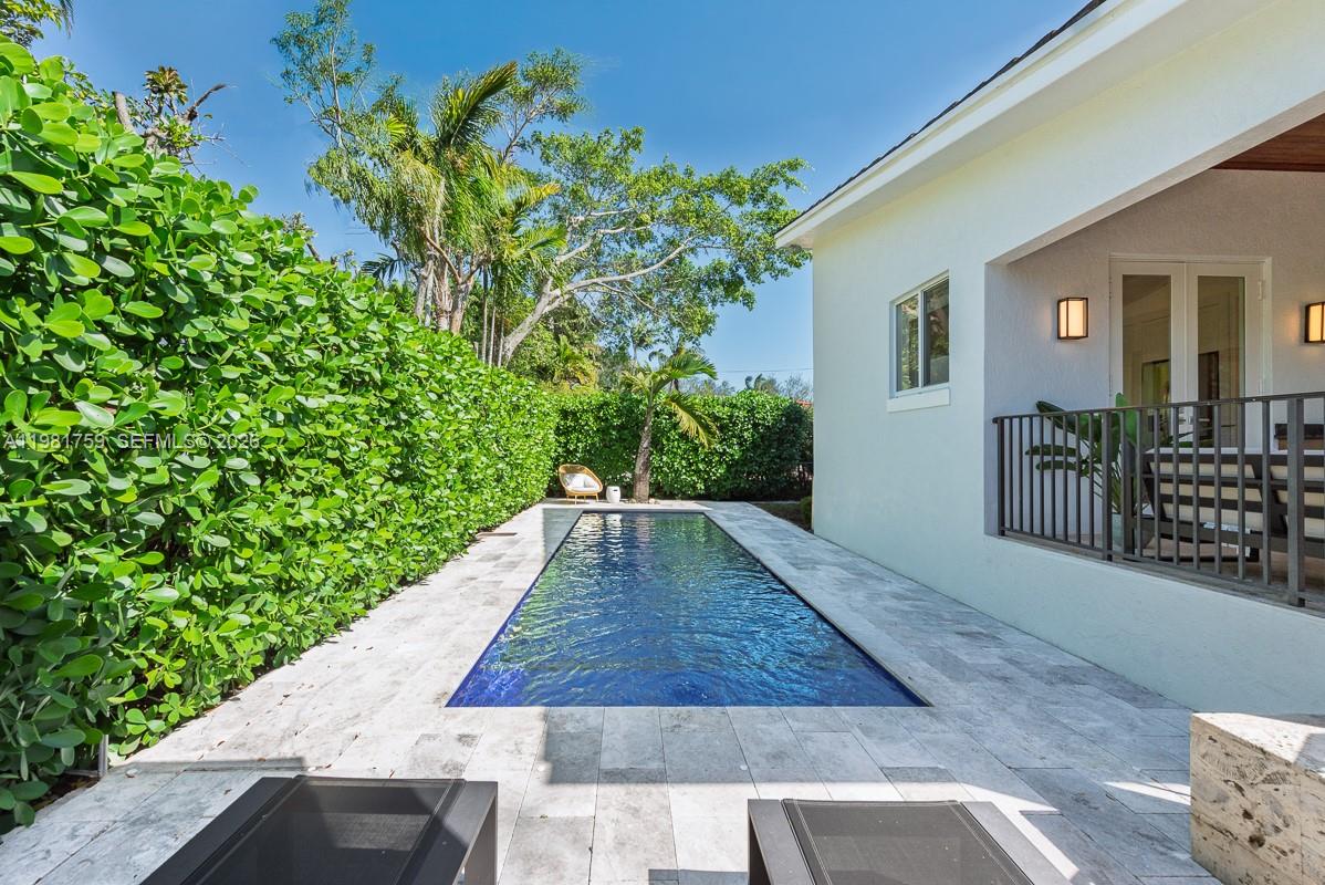 717 Benevento Ave, Coral Gables FL 33146