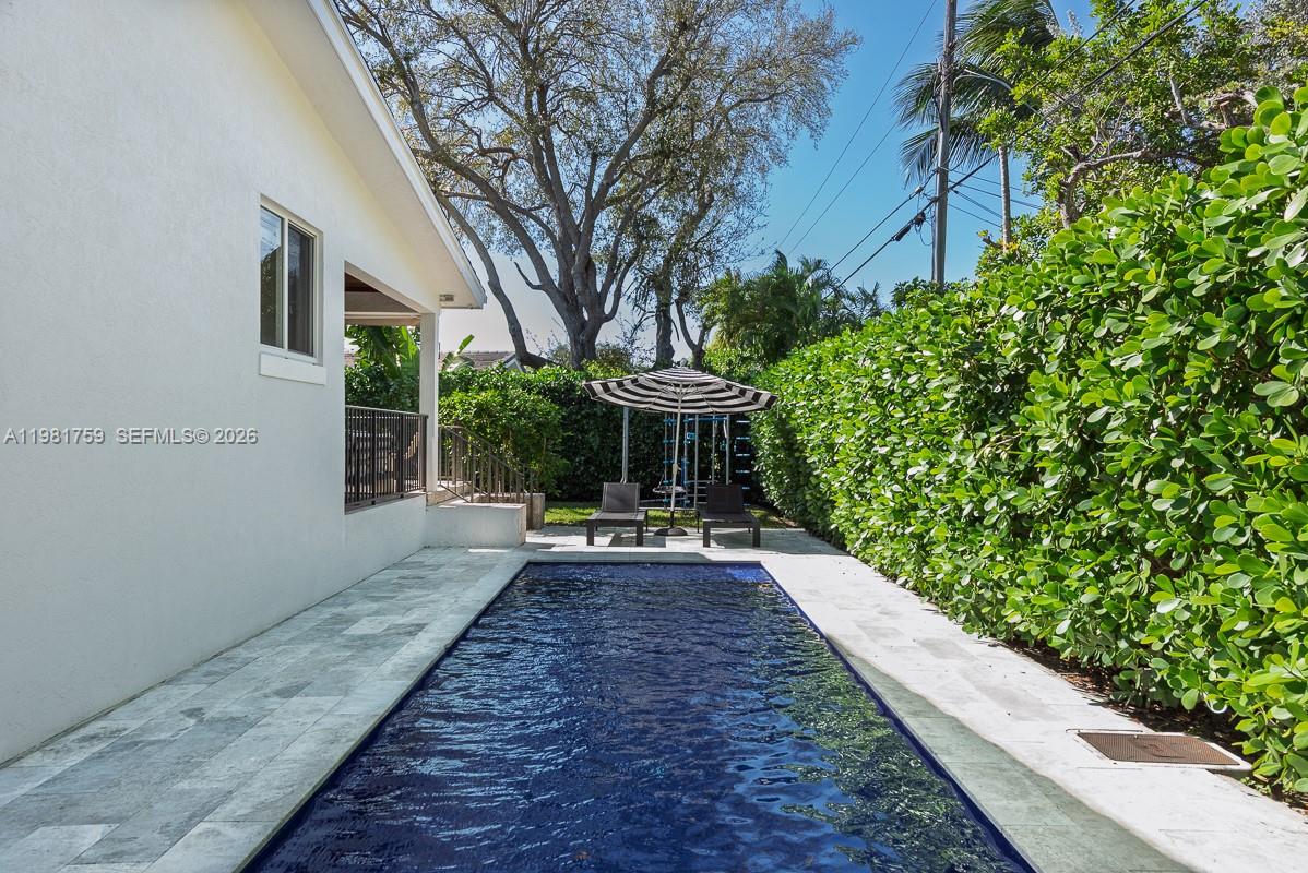 717 Benevento Ave, Coral Gables FL 33146