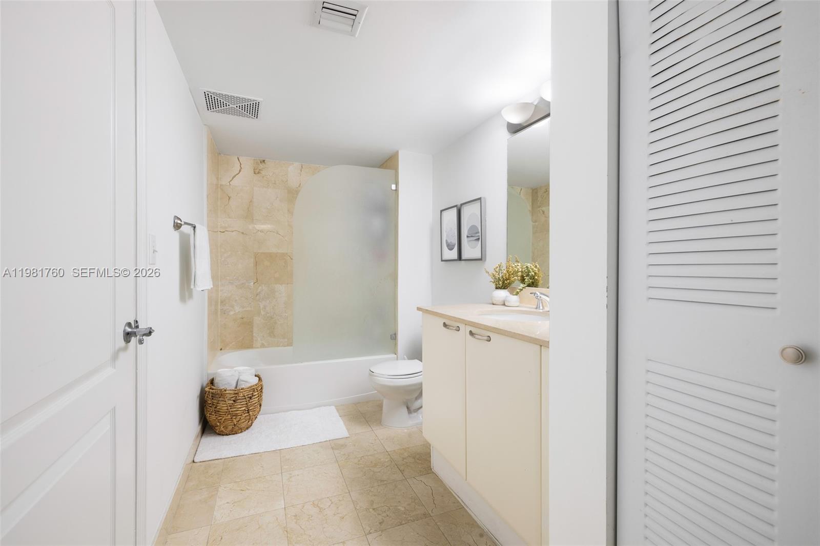 2101 Brickell Ave #1511, Miami FL 33129
