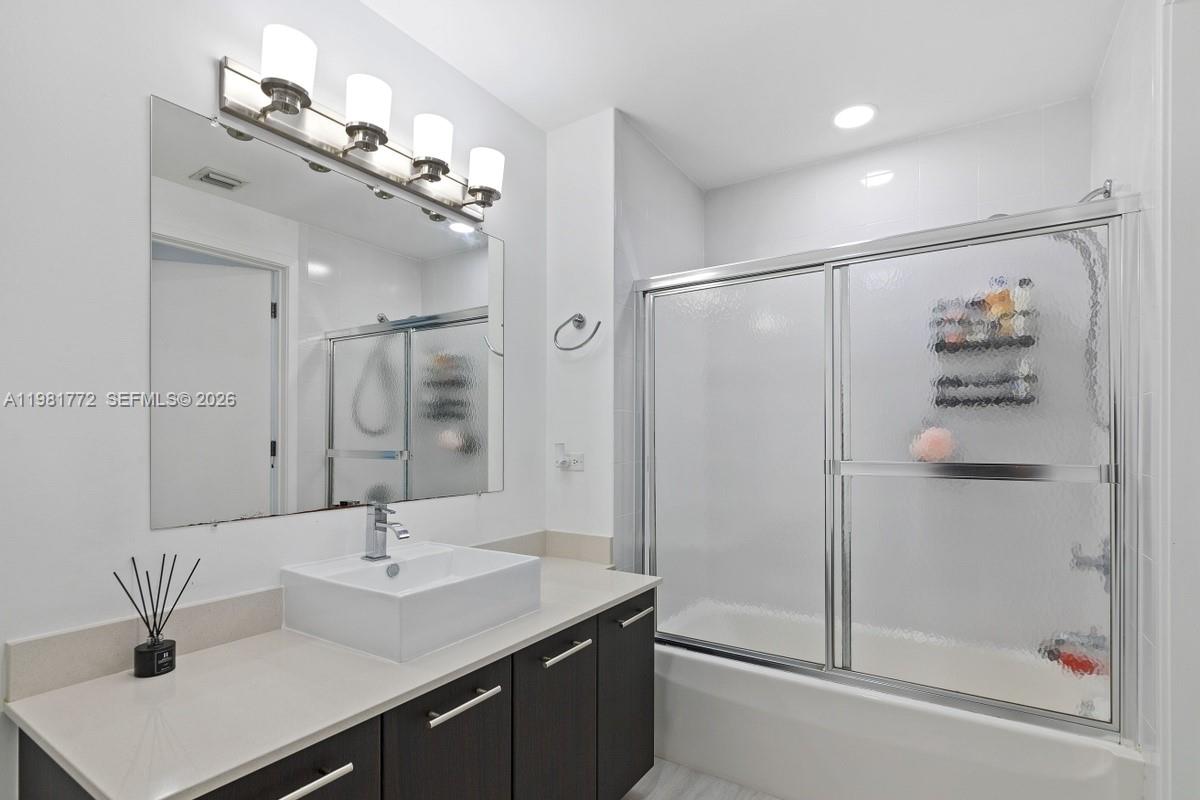 3301 NE 1st Ave #H1110, Miami FL 33137