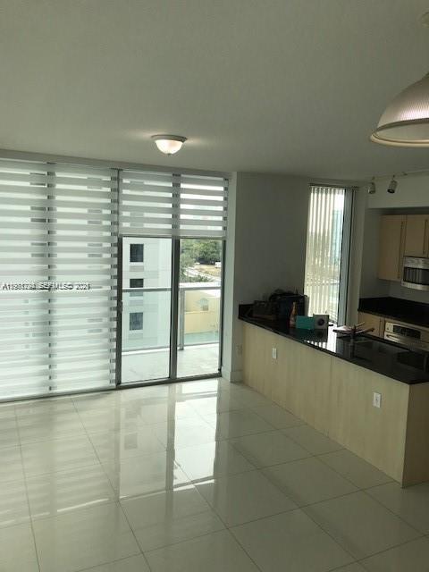 79 SW 12th St #1106-S, Miami FL 33130