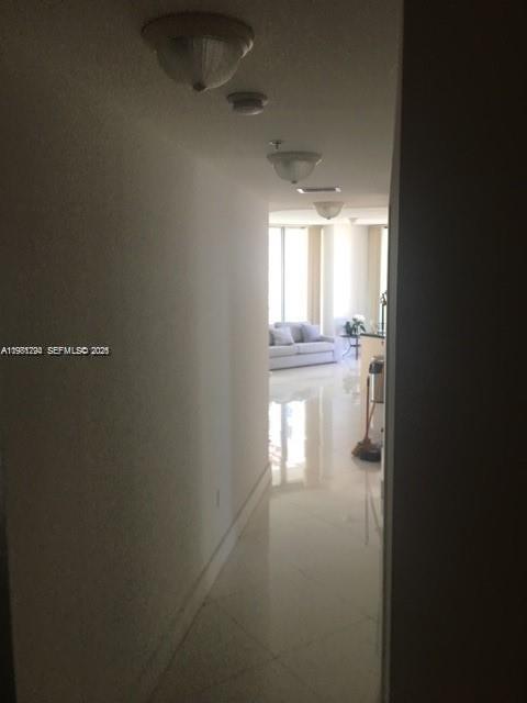 79 SW 12th St #1106-S, Miami FL 33130
