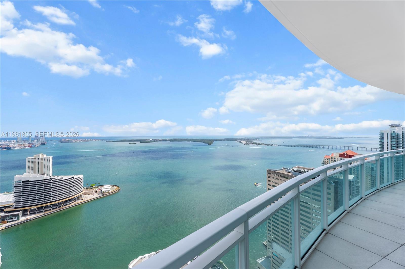 950 Brickell Bay Dr #4710, Miami FL 33131