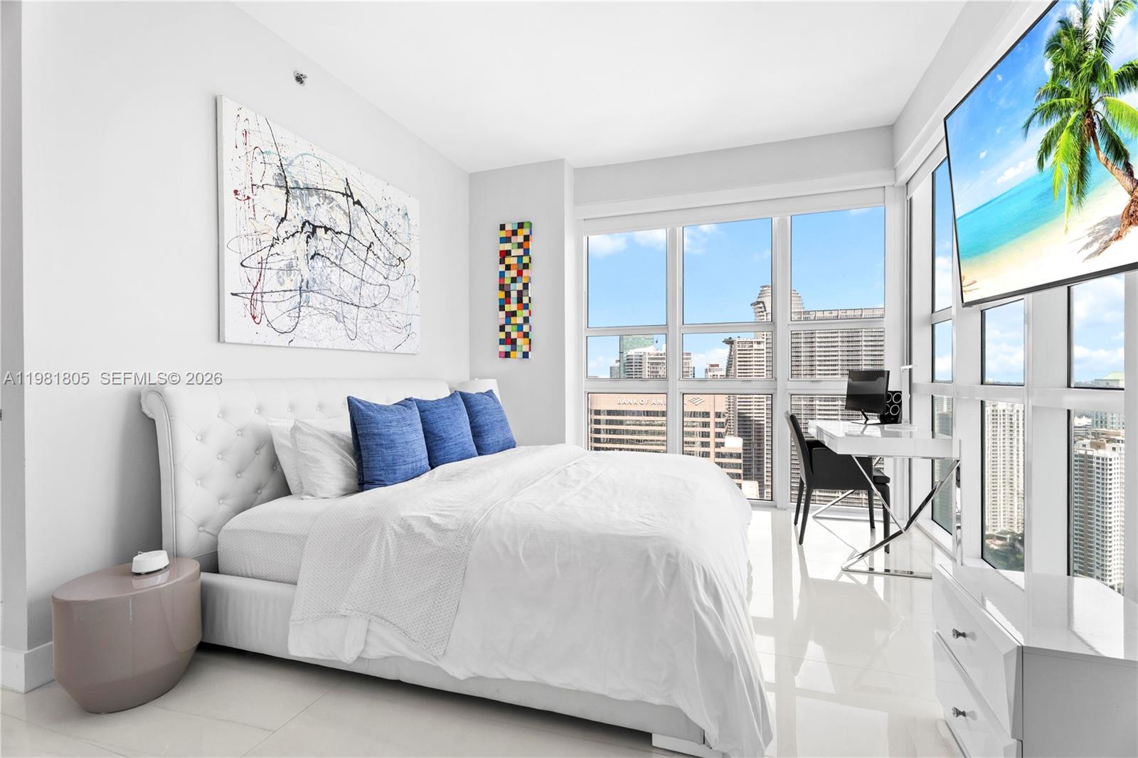 950 Brickell Bay Dr #4710, Miami FL 33131