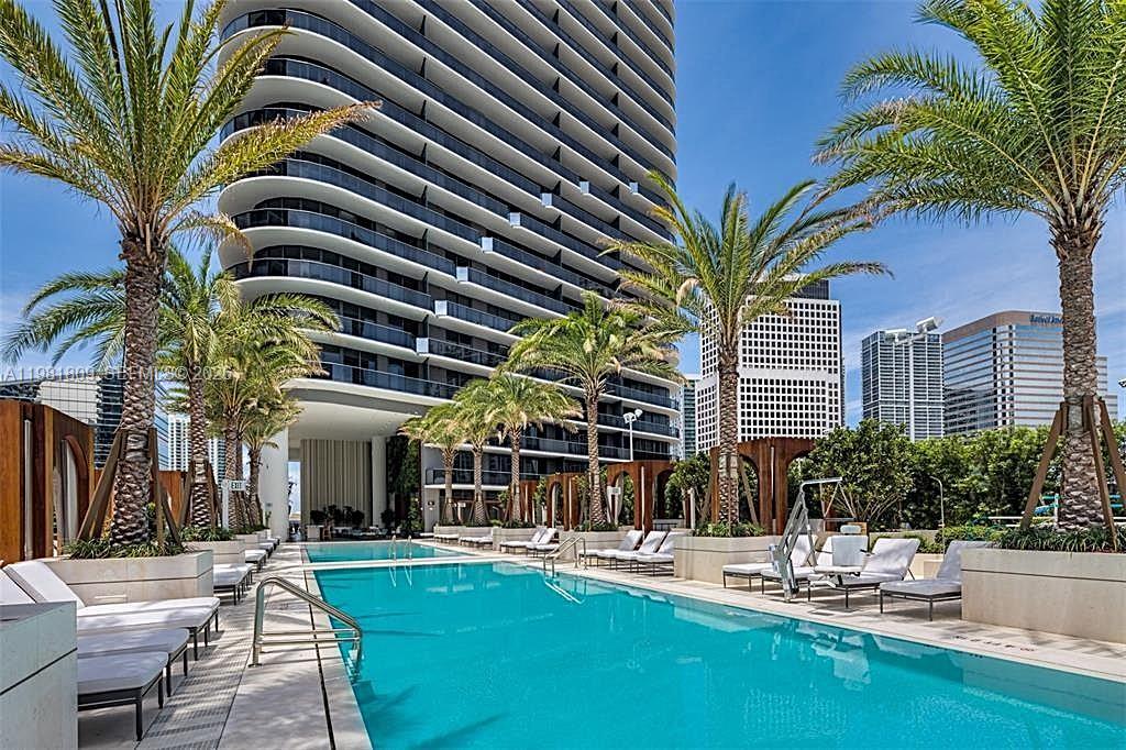 801 S Miami Ave #1203, Miami FL 33130