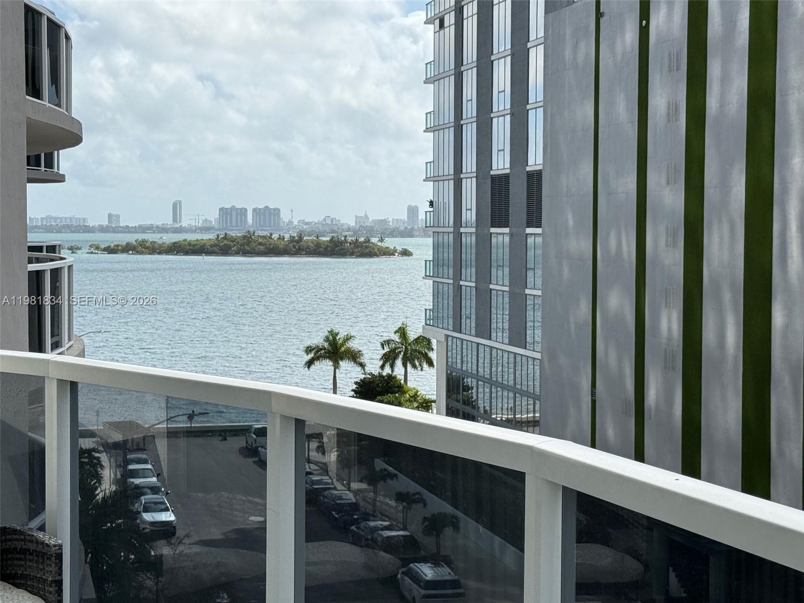 601 NE 23rd St #605, Miami FL 33137