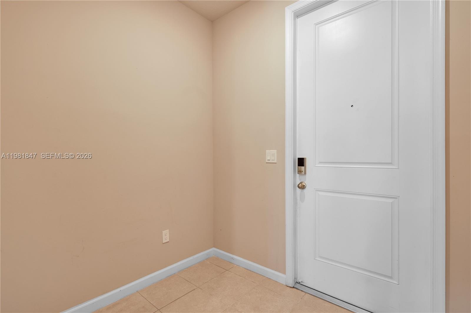 1761 Lindley St, Mangonia Park FL 33407
